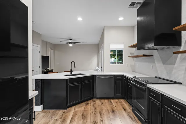 $570,000 | 1353 South Minneola Lane, Gilbert, AZ 85296