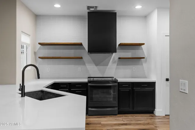 $570,000 | 1353 South Minneola Lane, Gilbert, AZ 85296