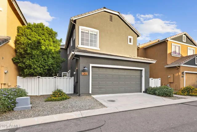 $570,000 | 1353 South Minneola Lane, Gilbert, AZ 85296