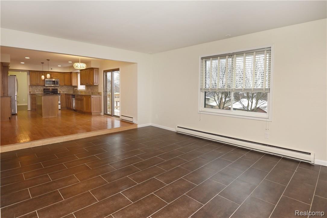 271 Stonetree Circle Rochester, MI 48309 - Photo 14 of 38 271 Stonetree Circle_14.JPG