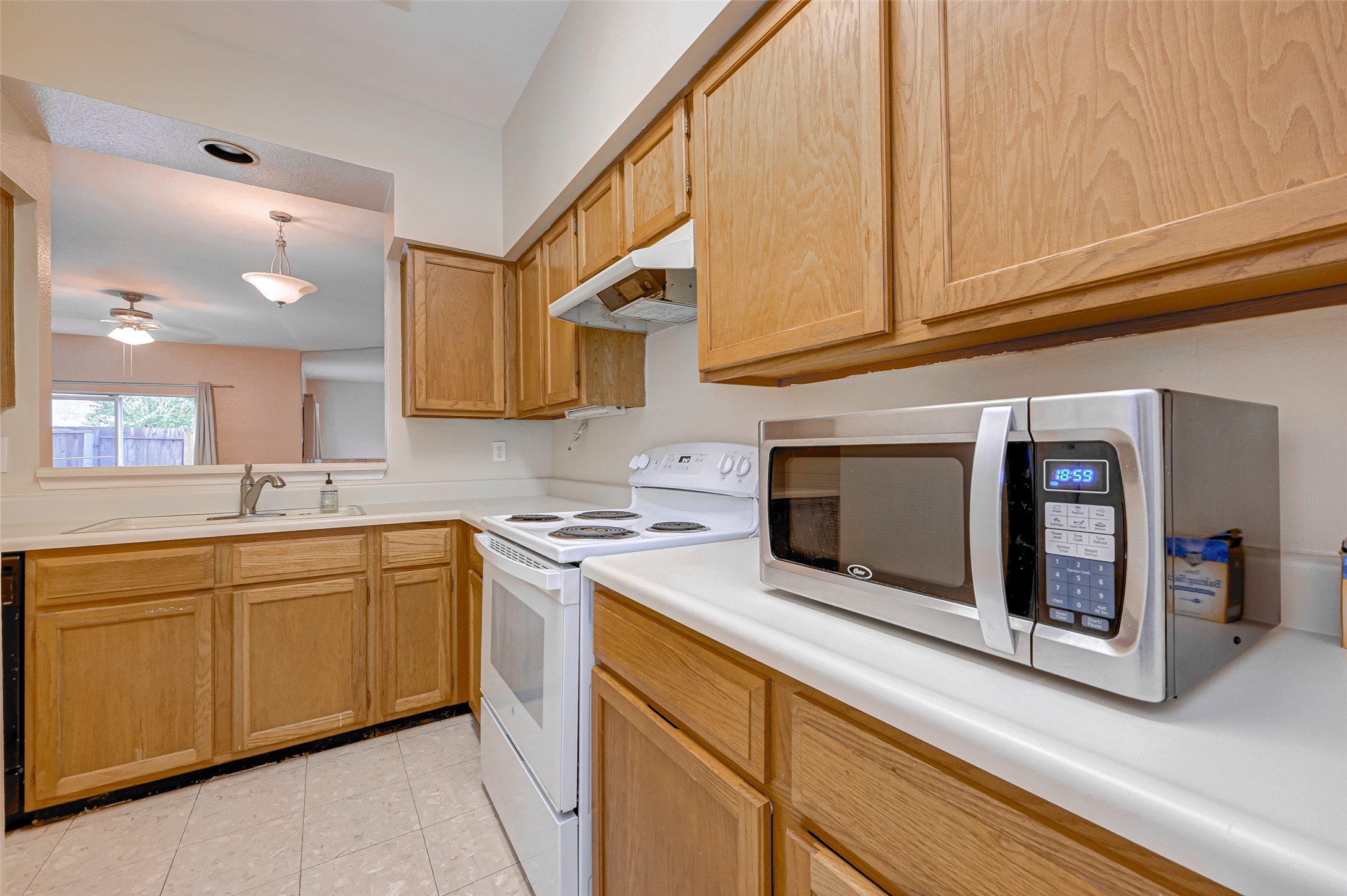 7597 Cambridge Street Houston, TX 77054 - Photo 18 of 39