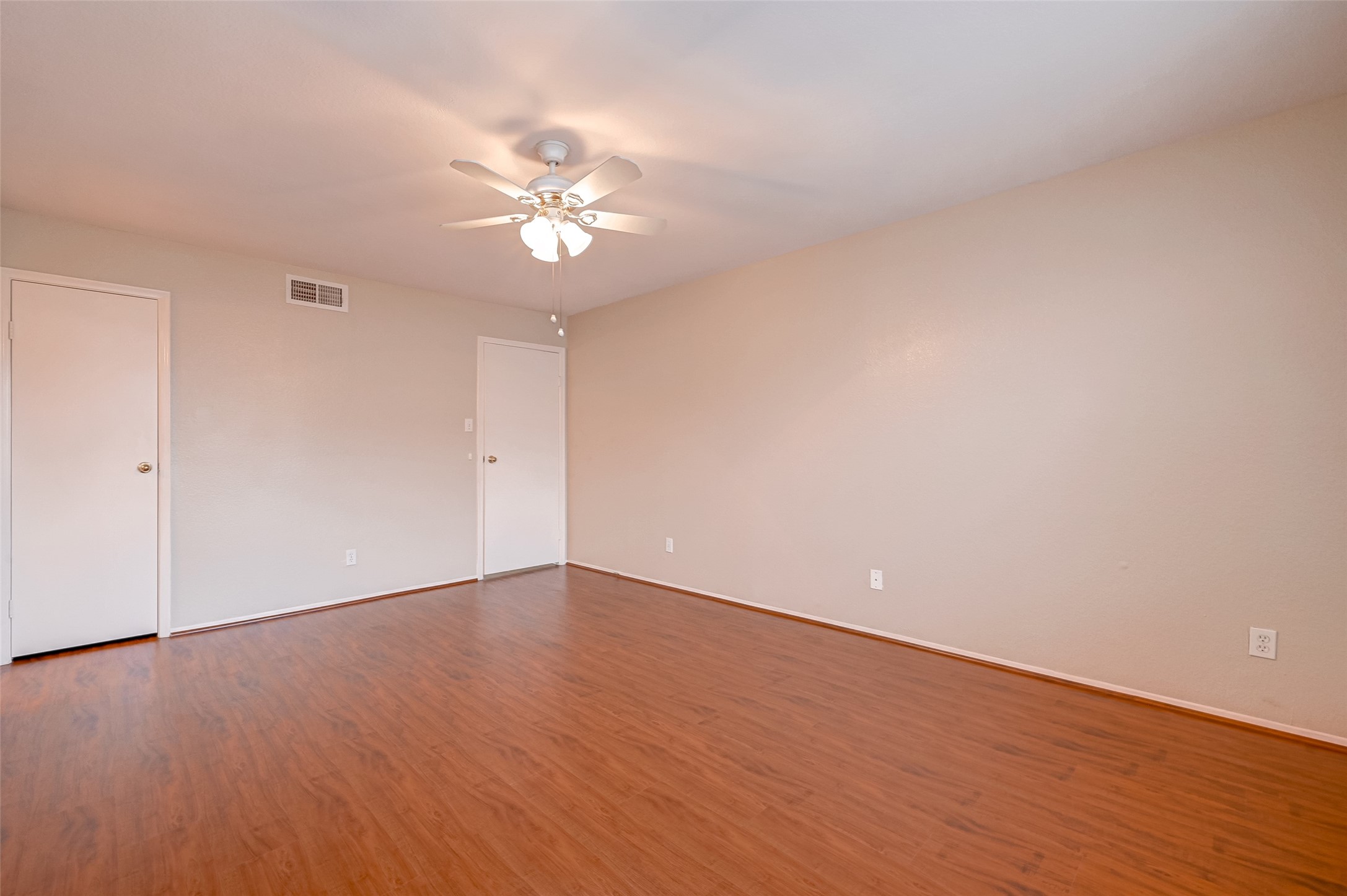 7597 Cambridge Street Houston, TX 77054 - Photo 24 of 39