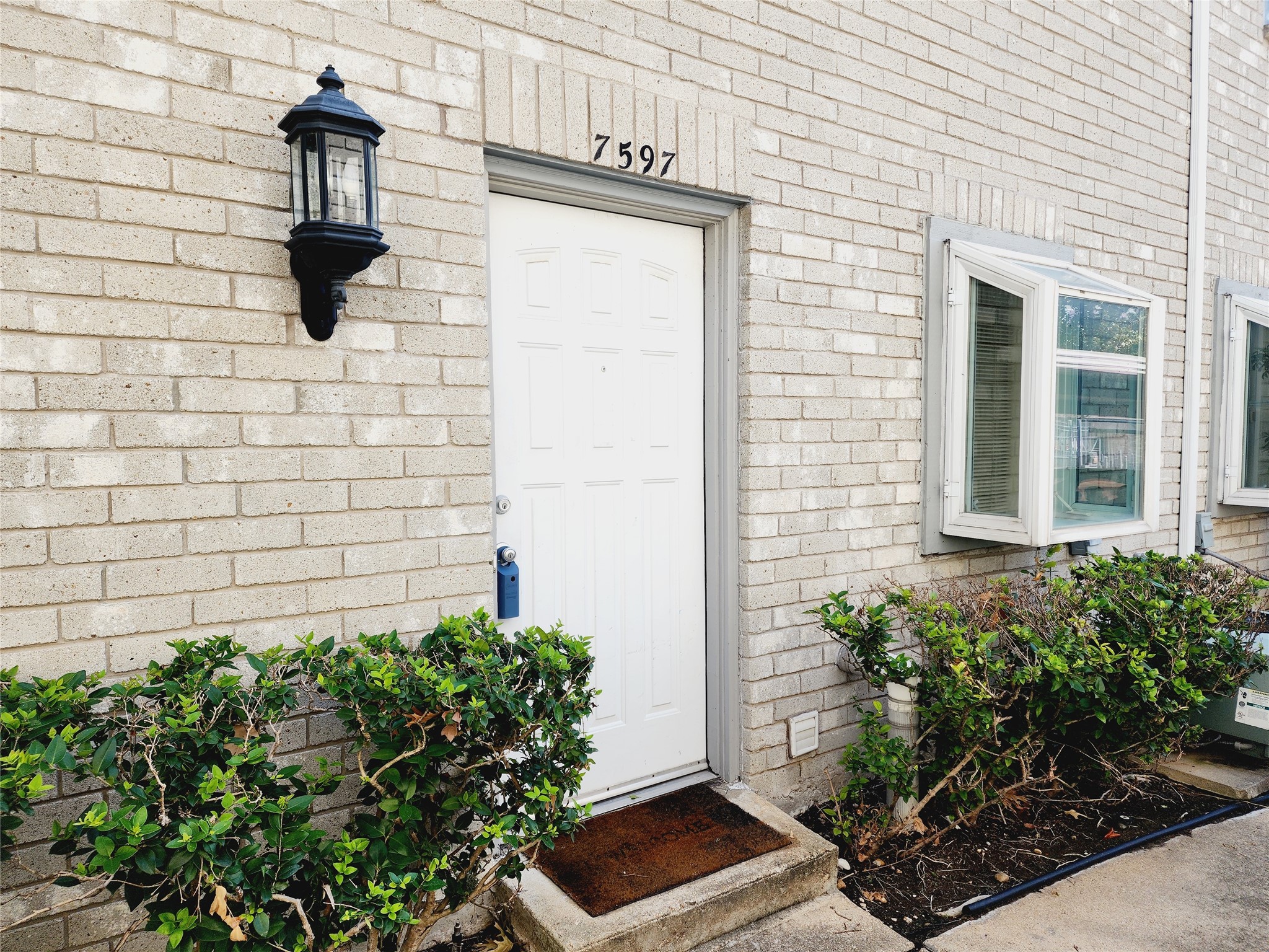 7597 Cambridge Street Houston, TX 77054 - Photo 3 of 39