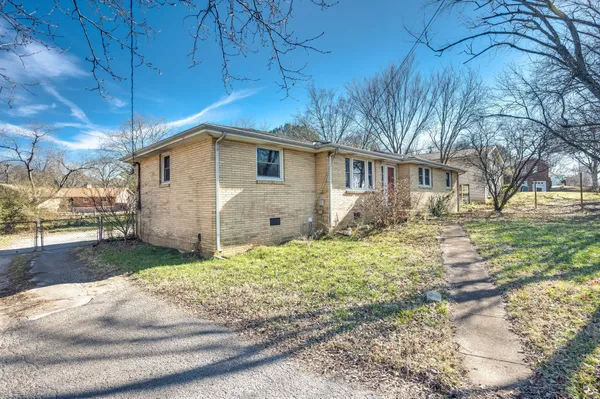 $2,500 | 5122 Edmondson Pike, Nashville, TN 37211