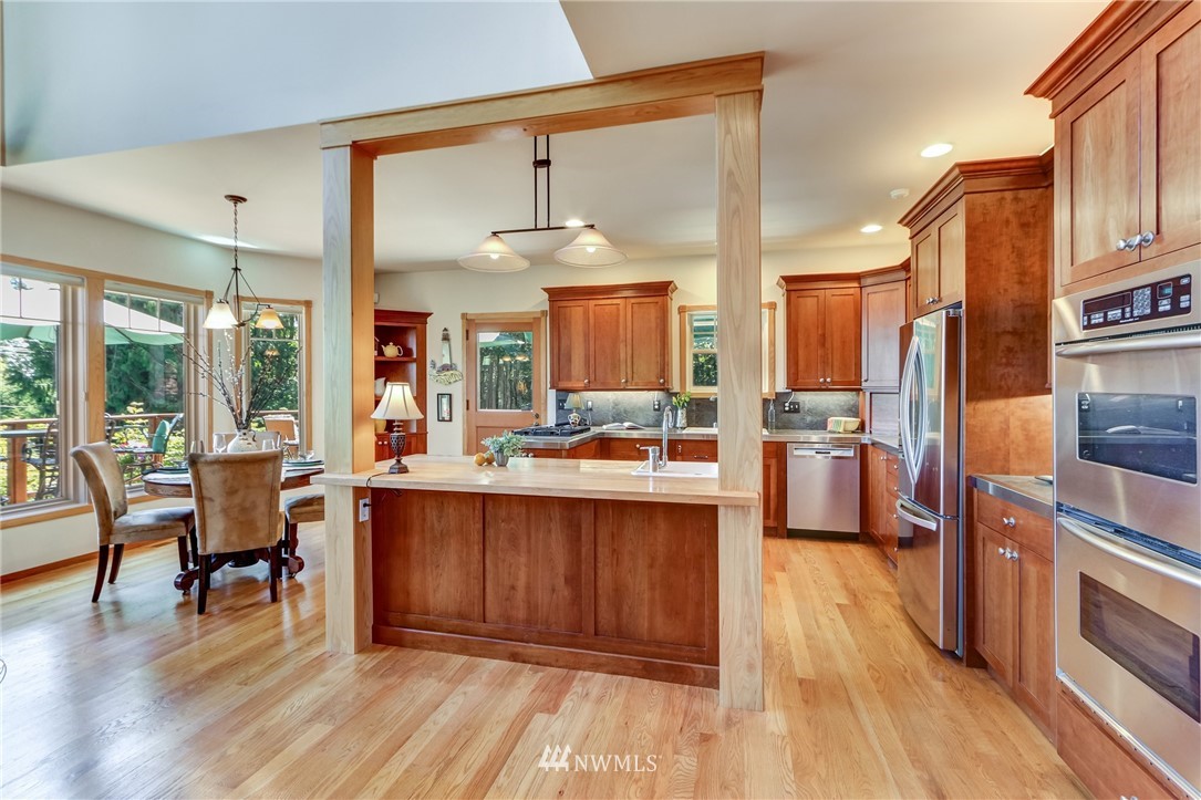 22723 Jefferson Point Road Northeast Kingston, WA 98346 - Photo 11 of 24 Gallery Image 11