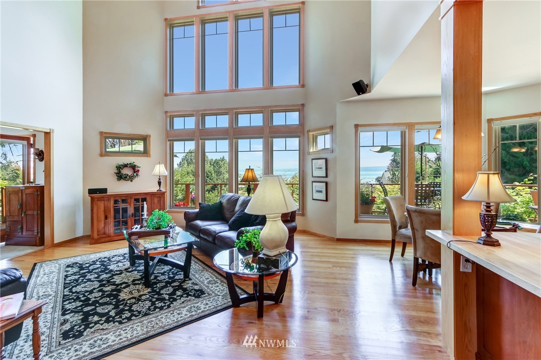 22723 Jefferson Point Road Northeast Kingston, WA 98346 - Photo 12 of 24 Gallery Image 12