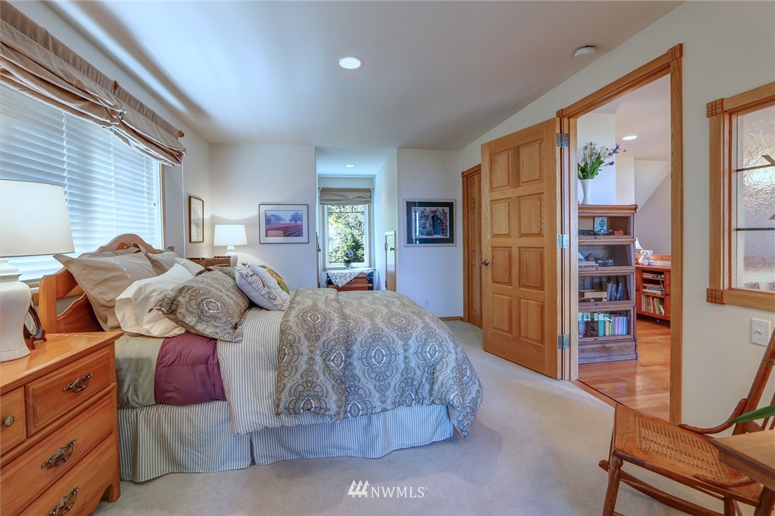 22723 Jefferson Point Road Northeast Kingston, WA 98346 - Photo 19 of 24 Gallery Image 19