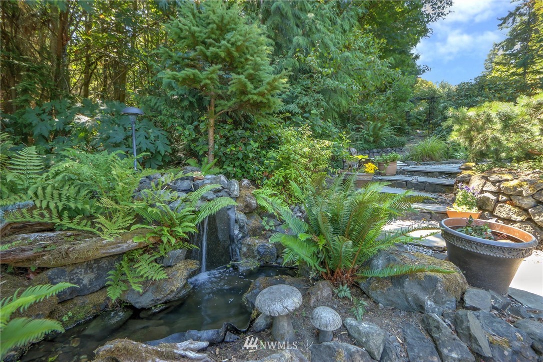 22723 Jefferson Point Road Northeast Kingston, WA 98346 - Photo 22 of 24 Gallery Image 22