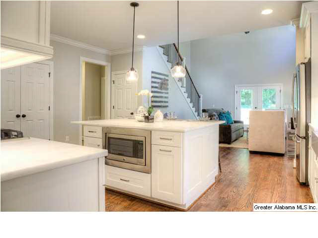 2028 Chestnut Road Vestavia Hills, AL 35216 - Photo 8 of 26