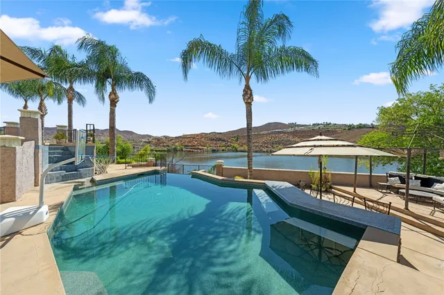 $1,795,000 | 22001 Loch Lomond Drive, Canyon Lake, CA 92587