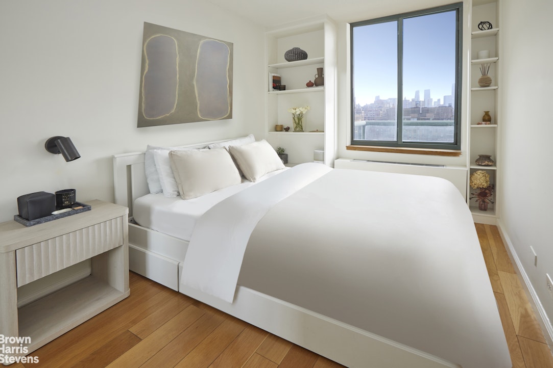 22 West 15th Street, Unit 15A Manhattan, NY 10011 - Photo 6 of 10