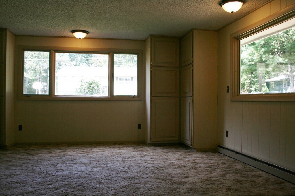 22 Long Meadow Road Chelmsford, MA 01824 - Photo 8 of 12 an empty room with a window