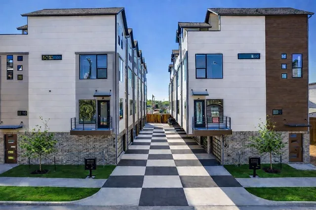 $649,900 | 708 West 10th Street, Unit 103, Dallas, TX 75208