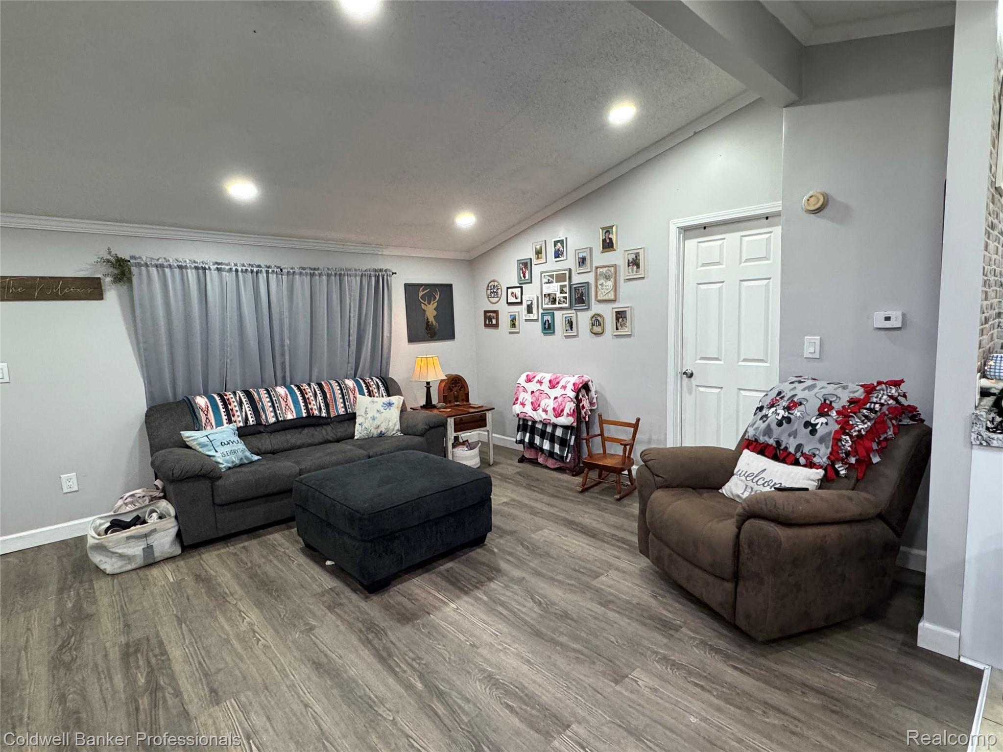 5323 English Road Clifford, MI 48727 - Photo 24 of 46 Vaulted ceiling with recessed lighting