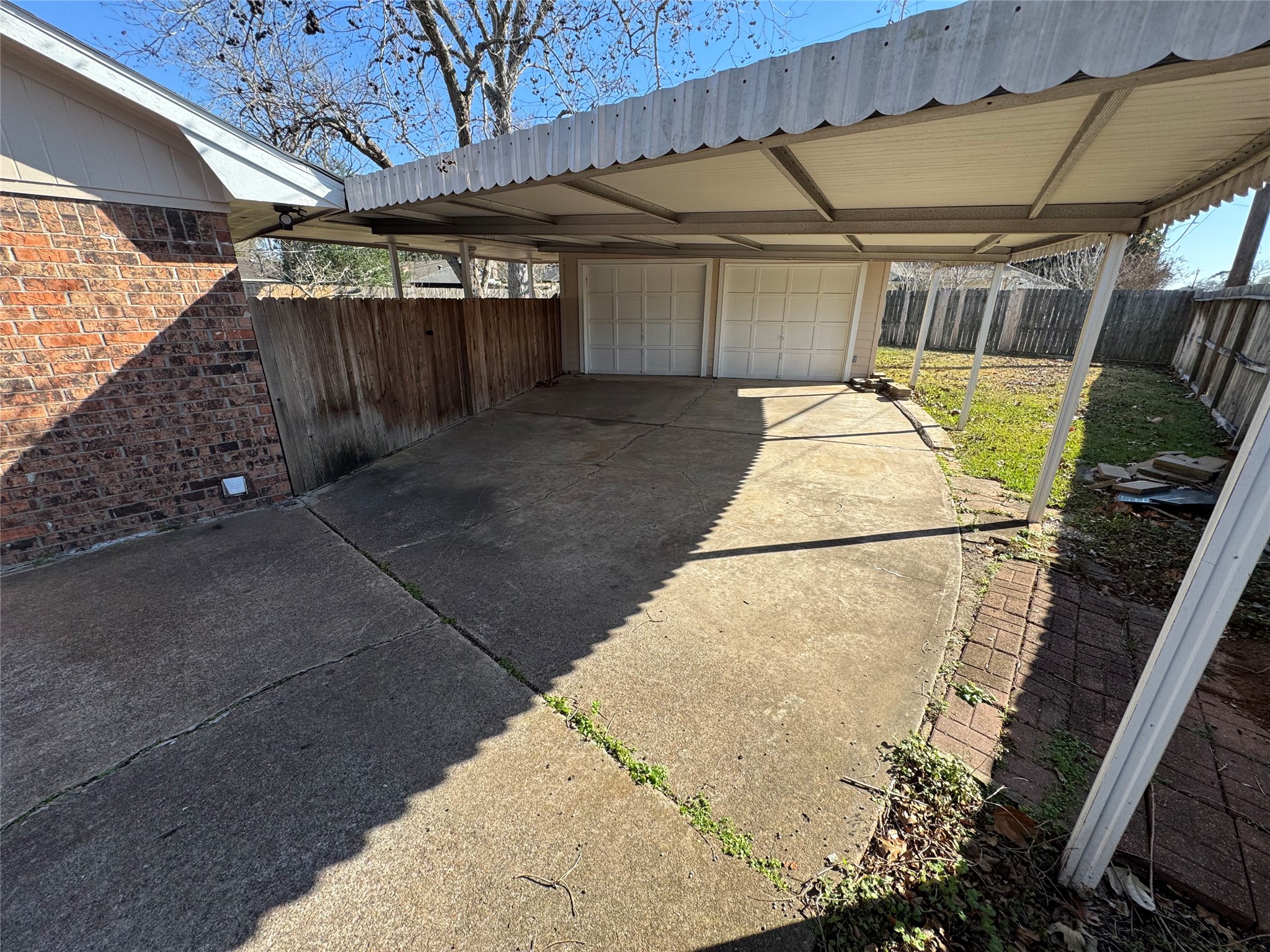 171 Bluebonnet Street Sugar Land, TX 77478 - Photo 27 of 28 a view of a garage