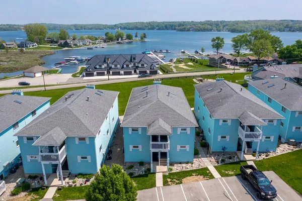 $340,000 | 120 Ln 325 Lake James, Angola, IN 46703