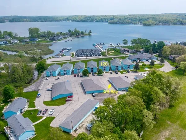 $340,000 | 120 Ln 325 Lake James, Angola, IN 46703