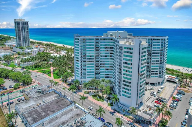$4,500 | 7135 Collins Avenue, Unit 835, Miami Beach, FL 33141