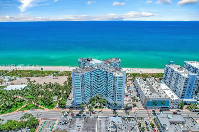 $4,500 | 7135 Collins Avenue, Unit 835, Miami Beach, FL 33141