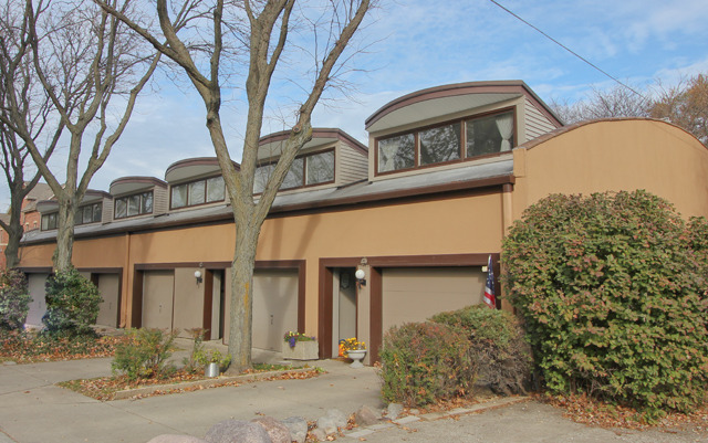 241 East Burlington Street, Unit D Riverside, IL 60546 - Photo 1 of 25