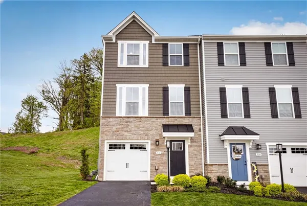 $369,900 | 516 Dogwood Lane, McDonald, PA 15057