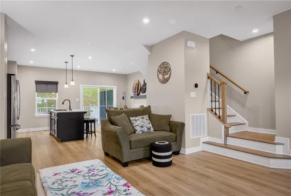 $369,900 | 516 Dogwood Lane, McDonald, PA 15057