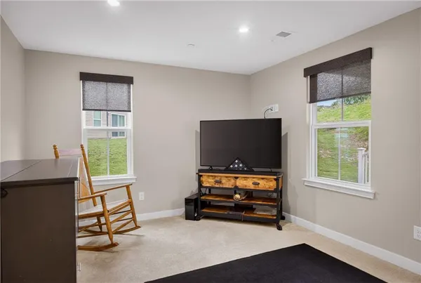 $369,900 | 516 Dogwood Lane, McDonald, PA 15057