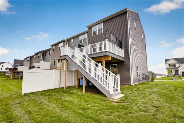 $369,900 | 516 Dogwood Lane, McDonald, PA 15057