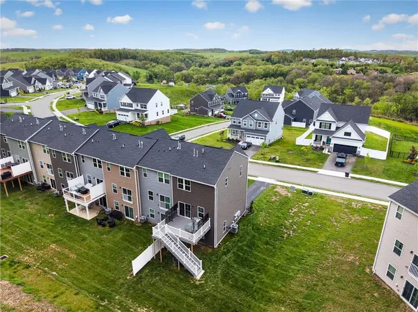 $369,900 | 516 Dogwood Lane, McDonald, PA 15057