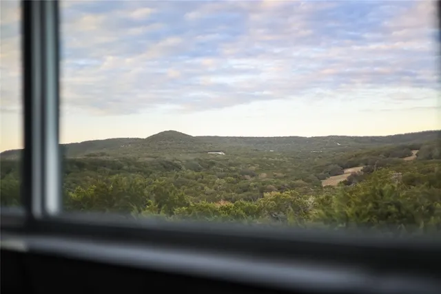 $625,000 | 8009 Flintlock Circle, Lago Vista, TX 78645