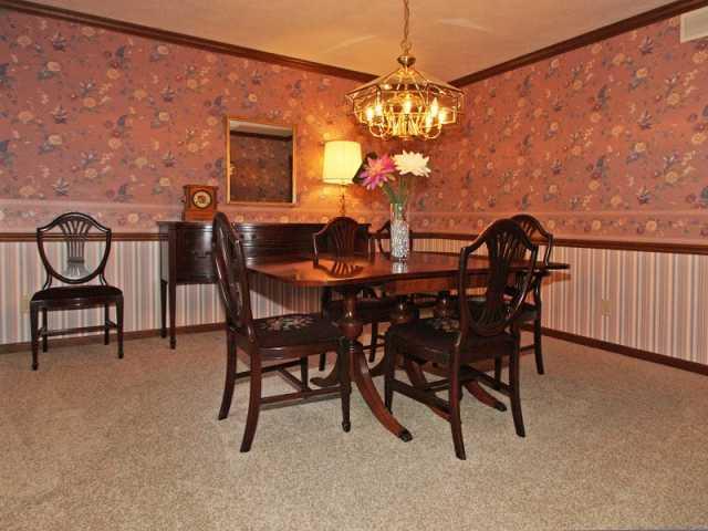 8401 Forward Pass Road Indianapolis, IN 46217 - Photo 4 of 12 Gallery Image 4