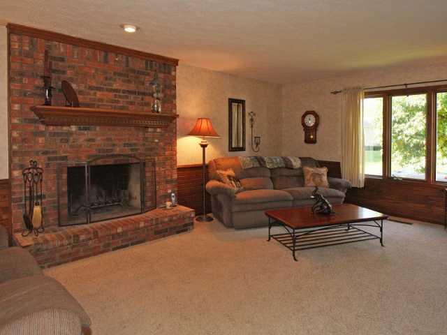 8401 Forward Pass Road Indianapolis, IN 46217 - Photo 5 of 12 Gallery Image 5