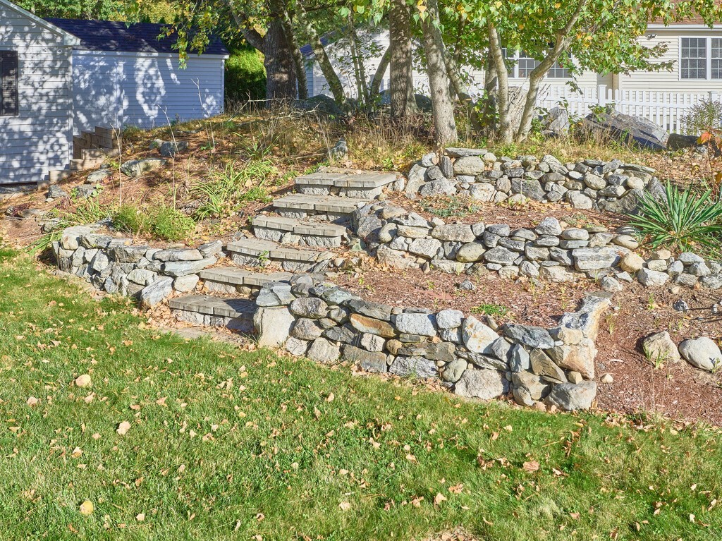 60 Potter Farm Road Auburn, MA 01501 - Photo 3 of 31 Gallery Image 3