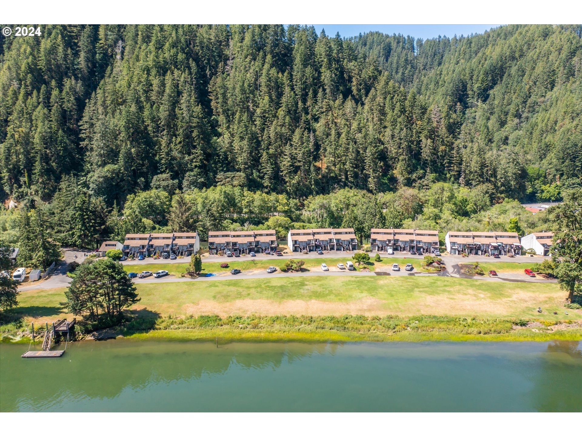 43605 Highway 38, Unit 10 Reedsport, OR 97467 - Photo 4 of 36 Gallery Image 4