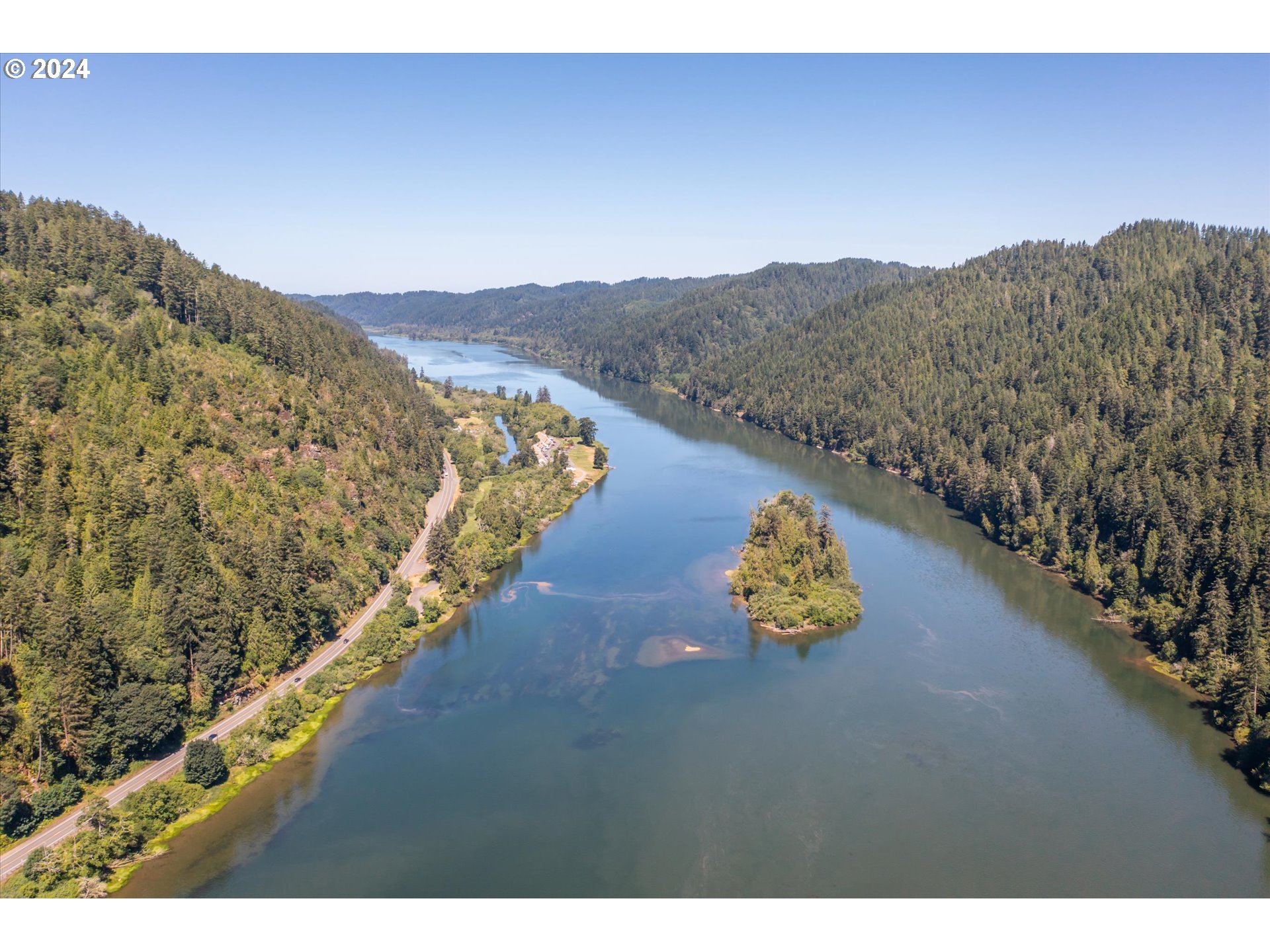 43605 Highway 38, Unit 10 Reedsport, OR 97467 - Photo 10 of 36 Gallery Image 10