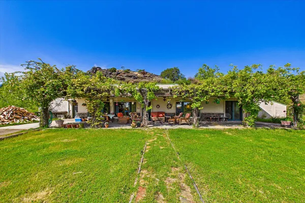 $799,000 | 2980 Flat Rock Road, Garberville, CA 95542