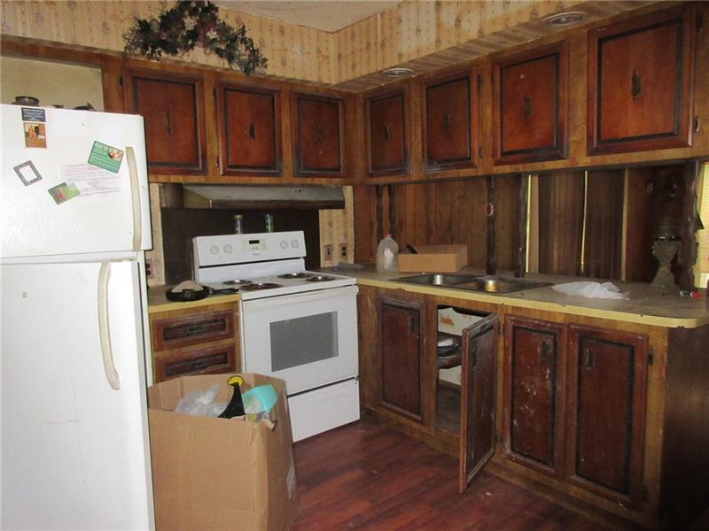 209 Hoot Owl Road Evans City, PA 16033 - Photo 4 of 8 Gallery Image 4