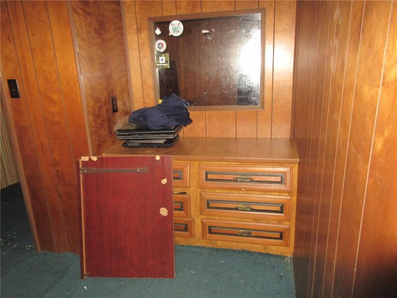 209 Hoot Owl Road Evans City, PA 16033 - Photo 5 of 8 Gallery Image 5