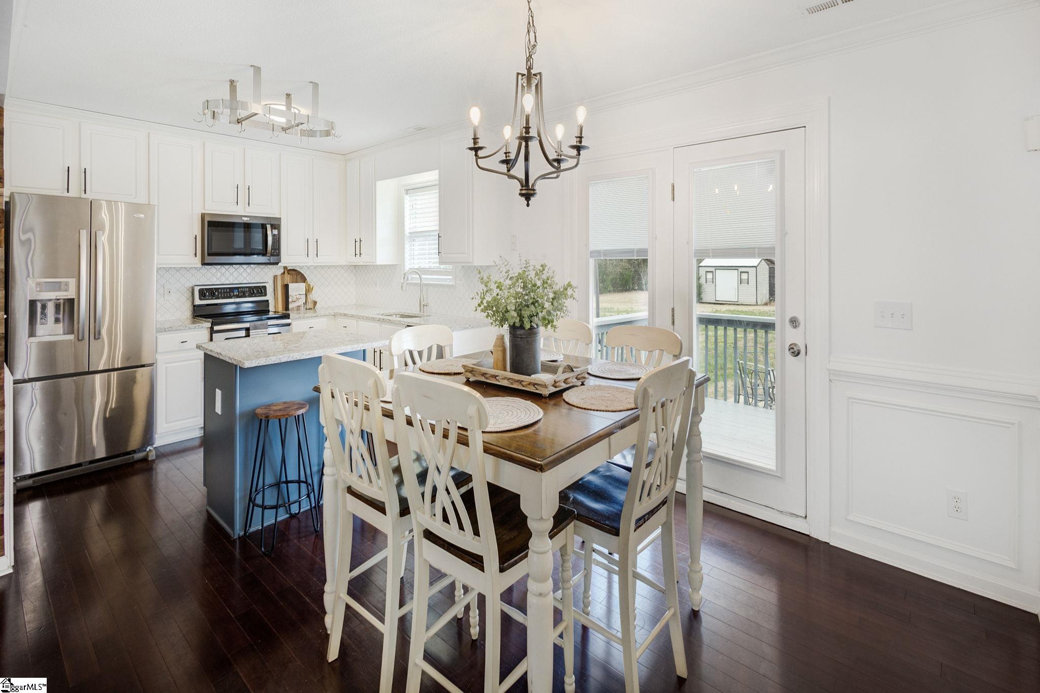 2393 Deck Road Gray Court, SC 29645 - Photo 11 of 35