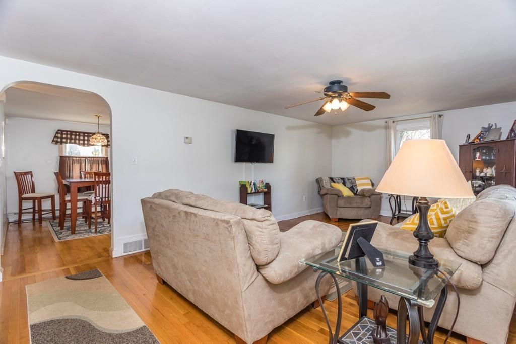 52 Appleton Street Saugus, MA 01906 - Photo 3 of 42 Gallery Image 3