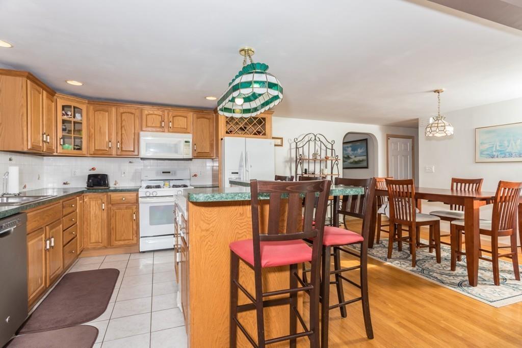 52 Appleton Street Saugus, MA 01906 - Photo 9 of 42 Gallery Image 9