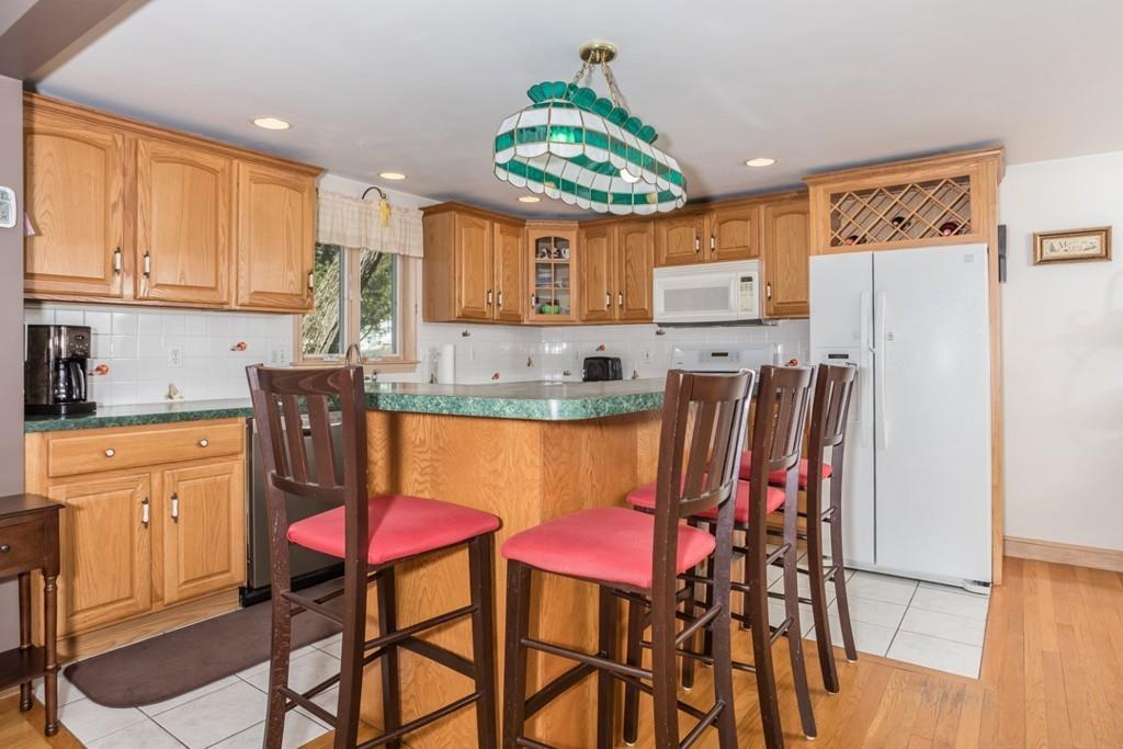 52 Appleton Street Saugus, MA 01906 - Photo 10 of 42 Gallery Image 10