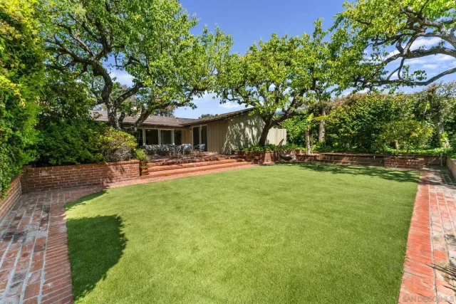 $17,900 | 2315 Avenida De La Playa, La Jolla, CA 92037