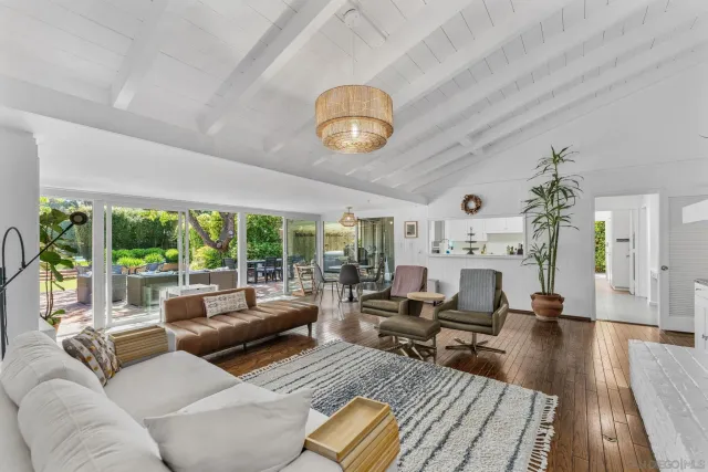 $17,900 | 2315 Avenida De La Playa, La Jolla, CA 92037