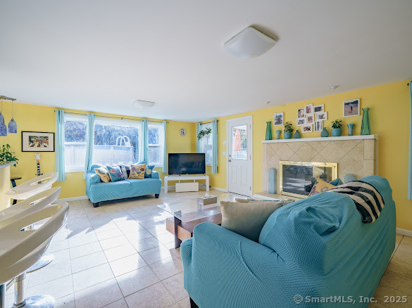 847 Glenbrook Road Orange, CT 06477 - Photo 13 of 36