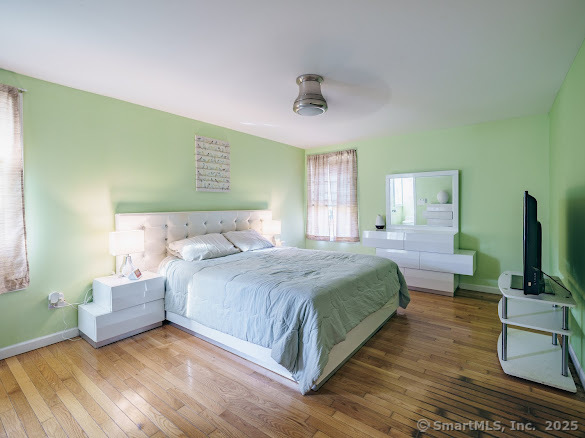 847 Glenbrook Road Orange, CT 06477 - Photo 20 of 36