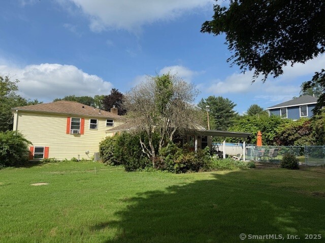 847 Glenbrook Road Orange, CT 06477 - Photo 2 of 36