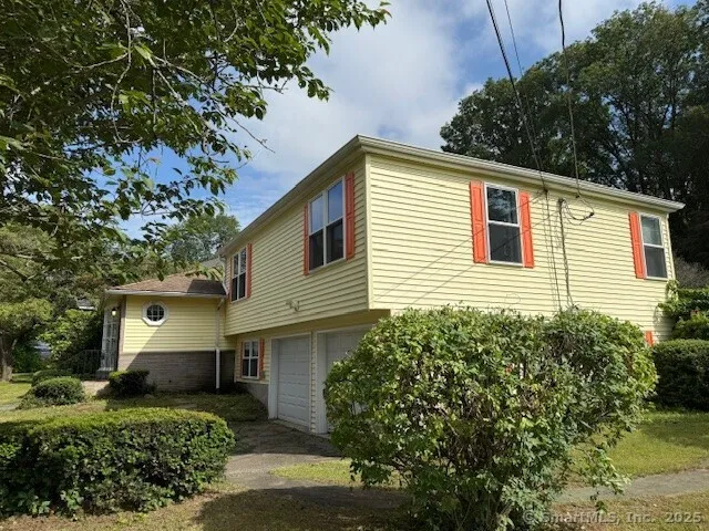 $525,000 | 847 Glenbrook Road, Orange, CT 06477