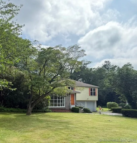 $525,000 | 847 Glenbrook Road, Orange, CT 06477