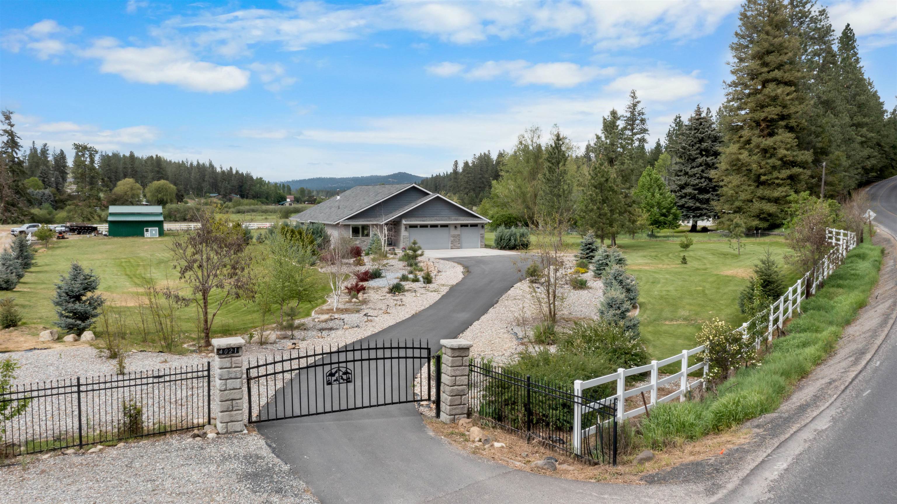 4021 East Chattaroy Road Chattaroy, WA 99003 - Photo 1 of 37 Gallery Image 1